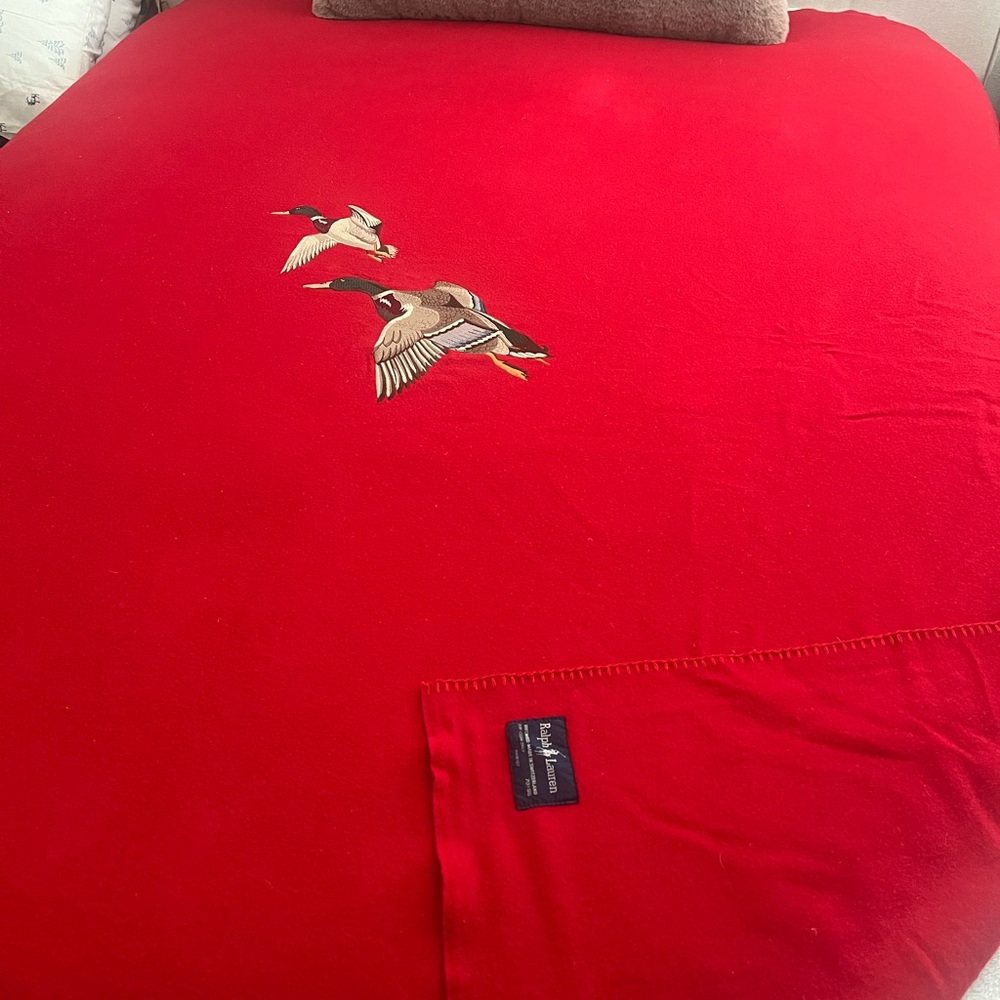 Ralph Lauren Red Wool Duck Blanket - Picture 4 of 4